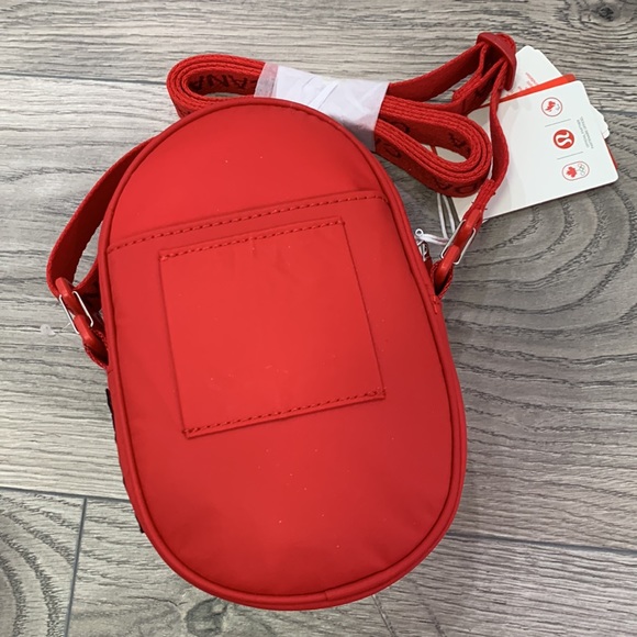NWT💗🆕 Lululemon Future Legacy Crossbody Bag red - Picture 3 of 9